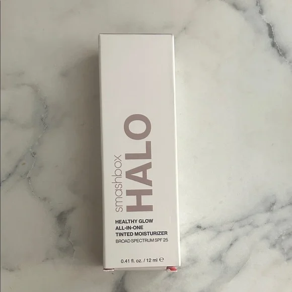 Smashbox Halo Healthy Glow Tinted Moisturizer in Deep - Picture 1 of 2